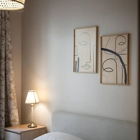 아파트 Charming & Comfortable - Heart Of *